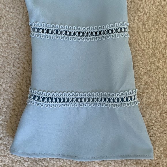 🎉HP🎉Calvin Klein Light Sky Blue Shirt Womens SZ M Long Flare Sleeve Round Neck - Picture 10 of 15